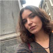 Laureata in Lettere Moderne con lode impartisce lezioni e aiuto nello svolgimento di compiti a casa, a studenti di scuola primaria e secondaria di primo grado e, per ripassi delle materie umanistiche, compreso il latino, anche agli studenti frequentanti l